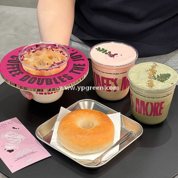 360ml Clear Plastic Coffee Cup with Custom Pink Kraft Corrugated Sleeve 9×6×9cm