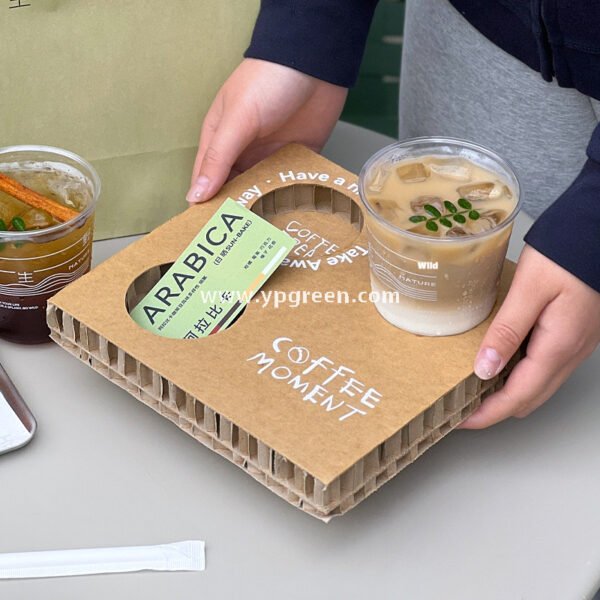 400ml U-Shaped PET Coffee Cup with Honeycomb Sleeve – 9x6x9.5cm Clear Cold Drink To-Go