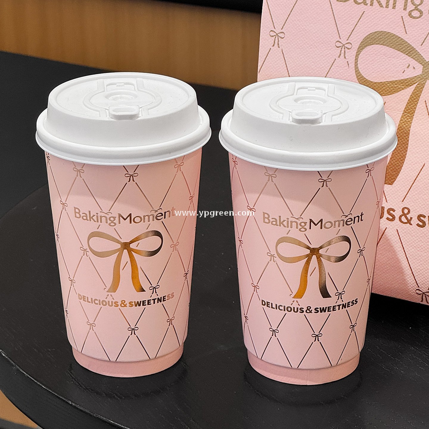 16oz Pink Bow Paper Cup – 500ml Double PE Hot & Cold Coffee Cup with Thermal Foil Non-Woven Bag Wholesale Factory