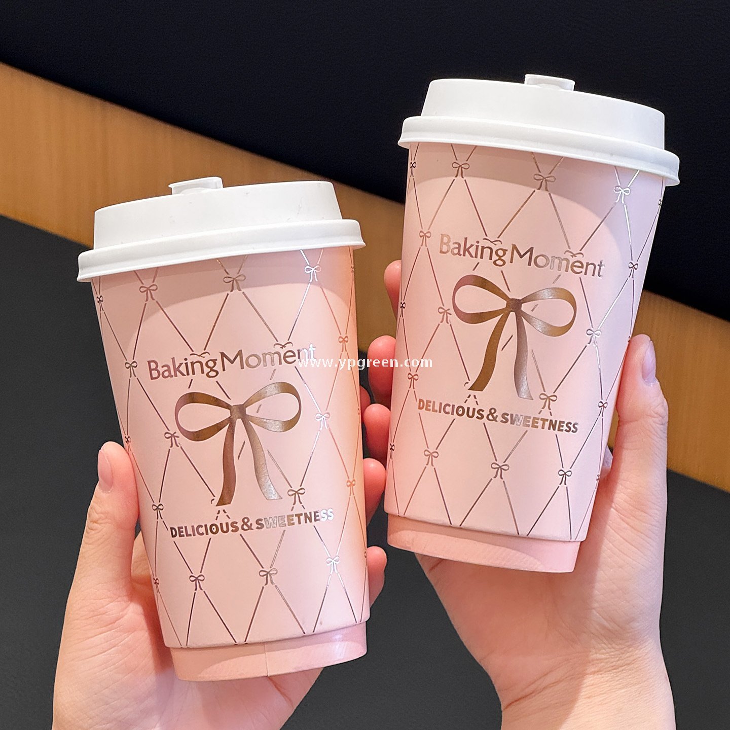 16oz Pink Bow Paper Cup – 500ml Double PE Hot & Cold Coffee Cup with Thermal Foil Non-Woven Bag Wholesale Factory