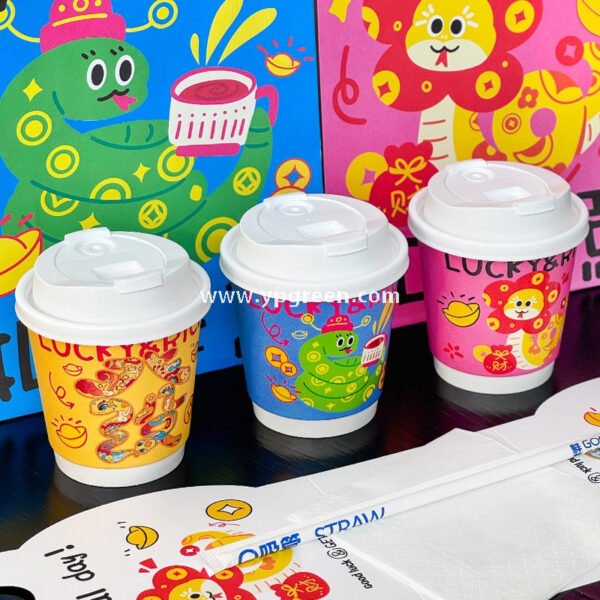 Chinese New Year Snake Design Paper Cups with Lids | Takeaway Coffee & Milk Tea Cups | Festive To-Go Carrier Packaging