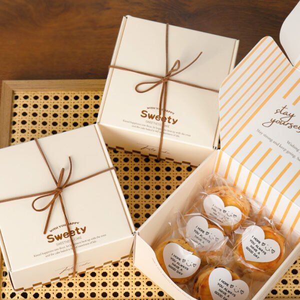 Wholesale Korean IG Style Boxes for Madeleine Scones and Macarons Takeout - Direct Sourcing Partner