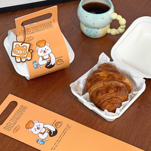 Wholesale Orange Little Bear Handheld Bordered Boxes for Bakery Desserts, Bread, Bagels, and Tiramisu Takeout - Direct Sourcing Partner