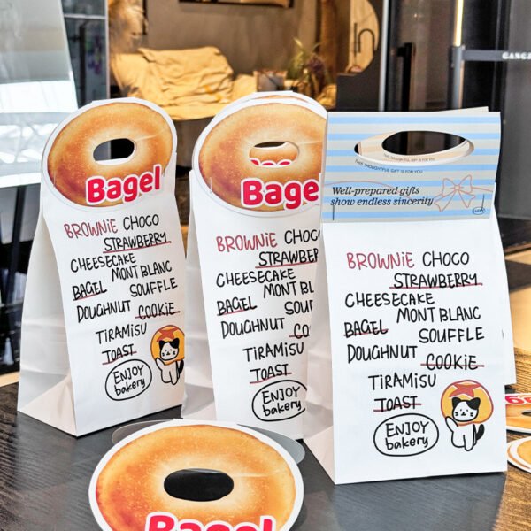 Wholesale Creative Kraft Paper Bags with Card Inserts for Cookies, Cakes, Dim Sum, and Dessert Takeout - Direct Sourcing Partner