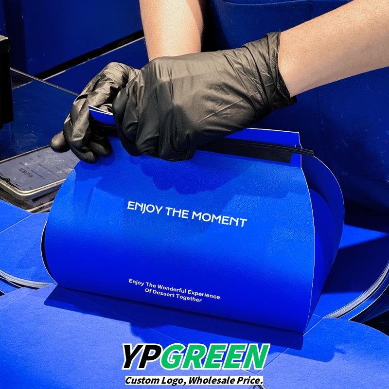 Wholesale High-End Klein Blue Cake Roll Boxes with Tray for Swiss Roll Pastry Takeout - Direct from Factory