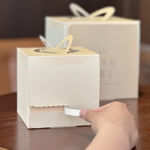 Wholesale 4-Inch Birthday Cake Boxes and 3-5-6 Inch Handheld Window Tearable Mousse Boxes for Small Pastry Takeout - Flexible Terms