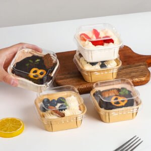 Wholesale Square Disposable Paper Cup Cake Molds with Lids for Oven Baking